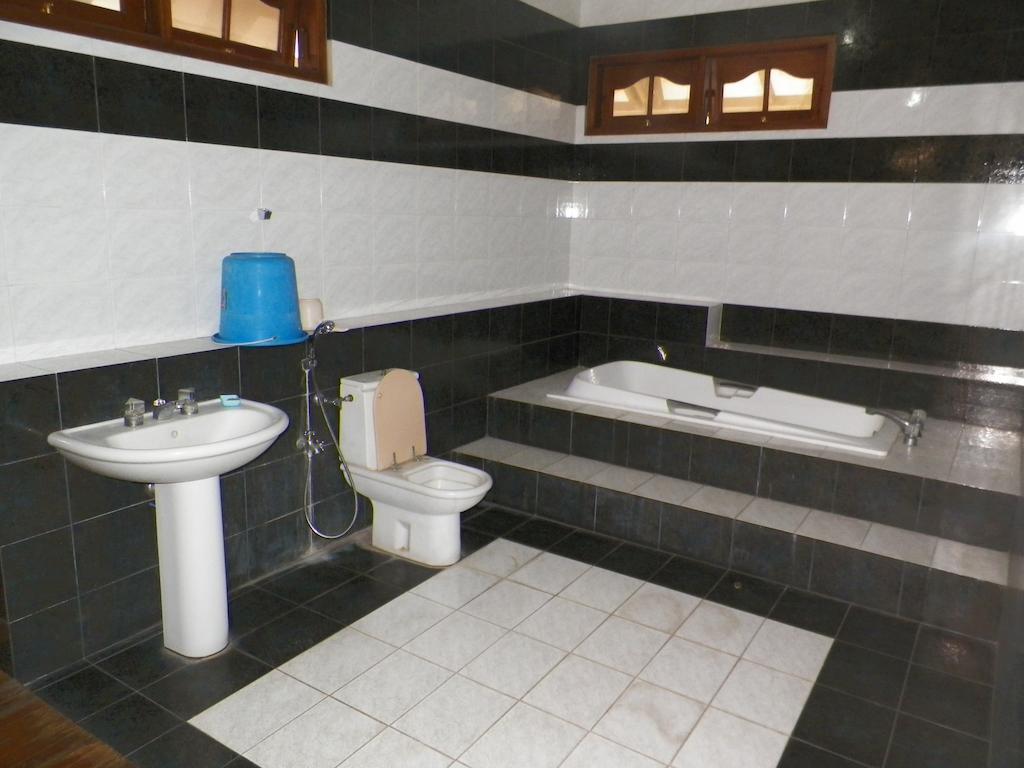 Rumah Utama Guest House Yogyakarta Værelse billede