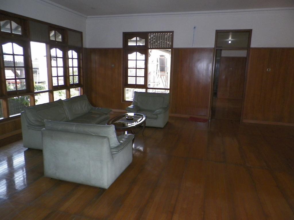 Rumah Utama Guest House Yogyakarta Værelse billede