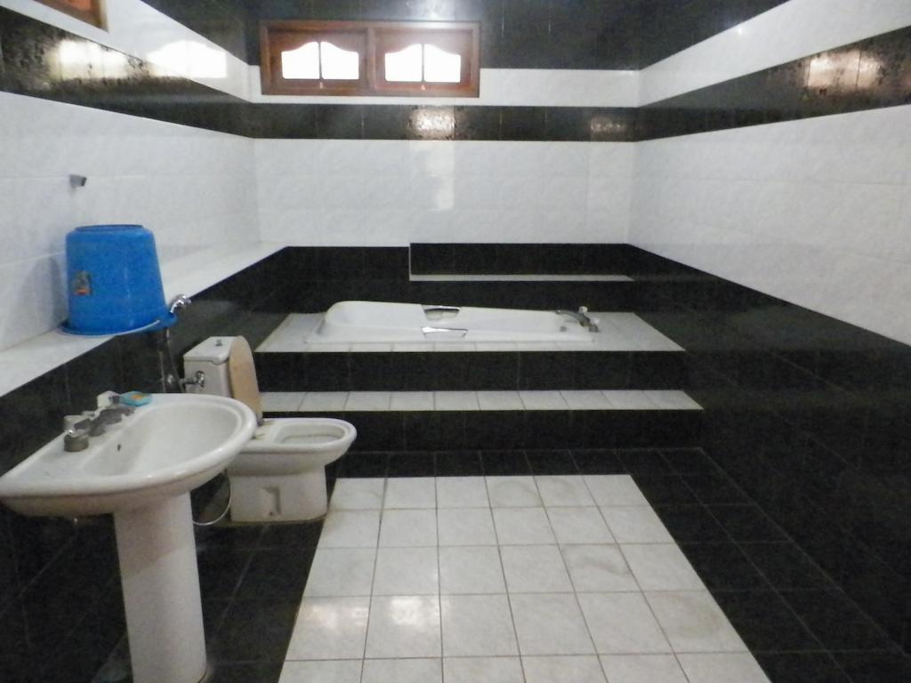 Rumah Utama Guest House Yogyakarta Værelse billede