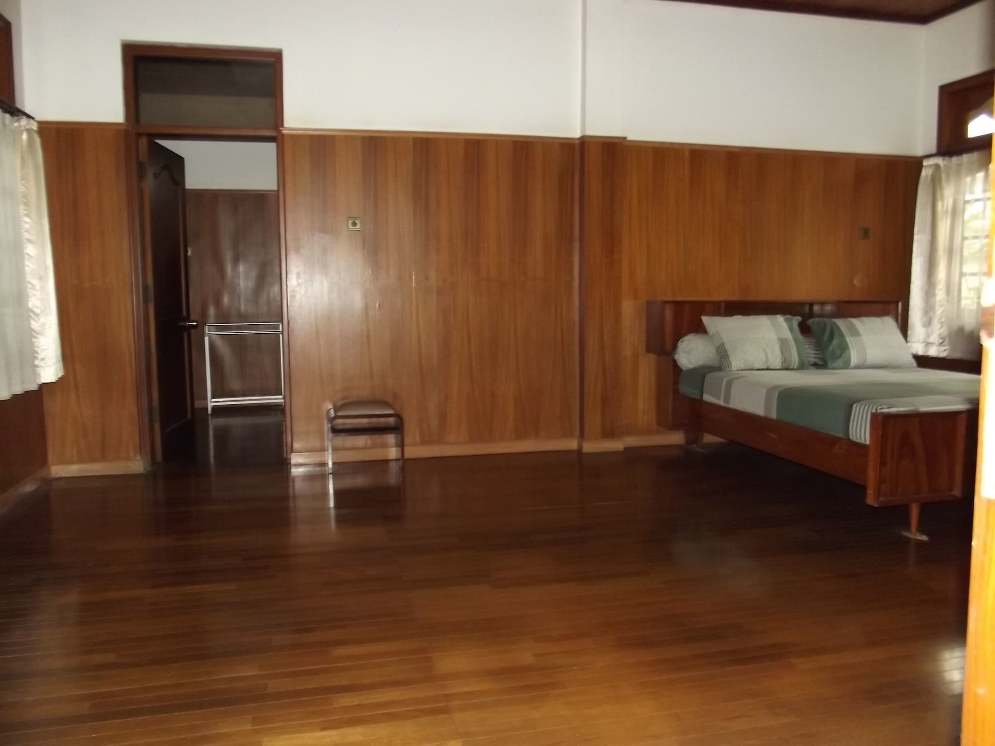 Rumah Utama Guest House Yogyakarta Eksteriør billede