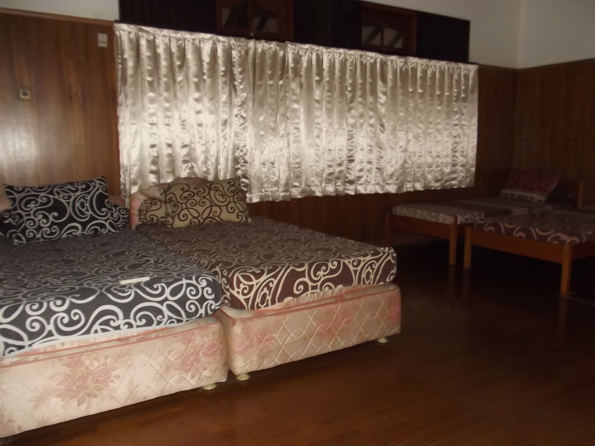 Rumah Utama Guest House Yogyakarta Eksteriør billede